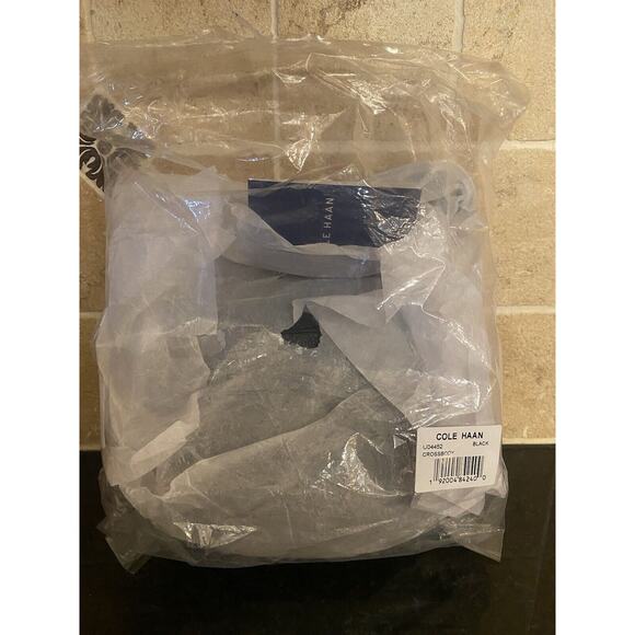 COLE HAAN Leather Crossbody Saddle Bag Flap Magnetic Adjustable Strap - Picture 10 of 10